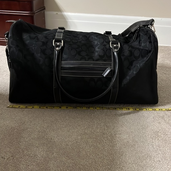 COACH BLACK TRAVEL DUFFEL BAG - Picture 3 of 16